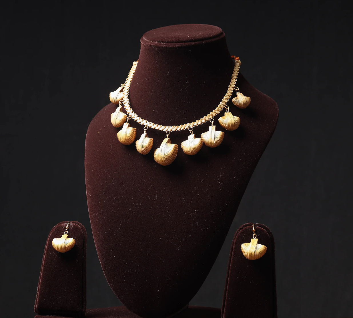 Handcrafted Bamboo Necklace Set by Daya Patki
